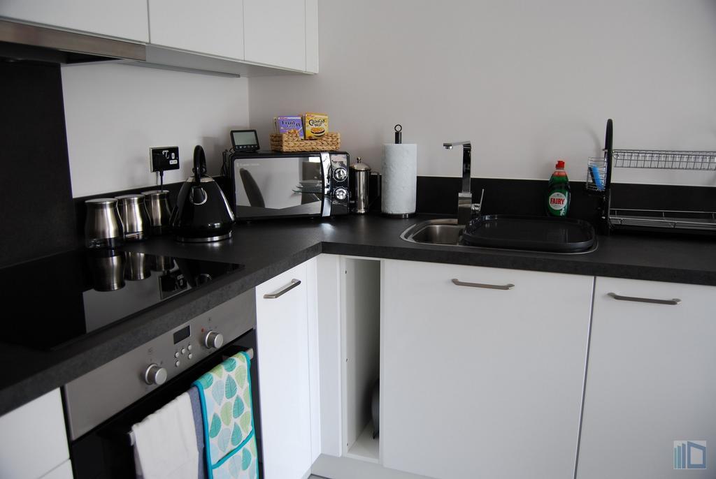 Nightingale House, Kennet Island Serviced By Ferndale Apartment