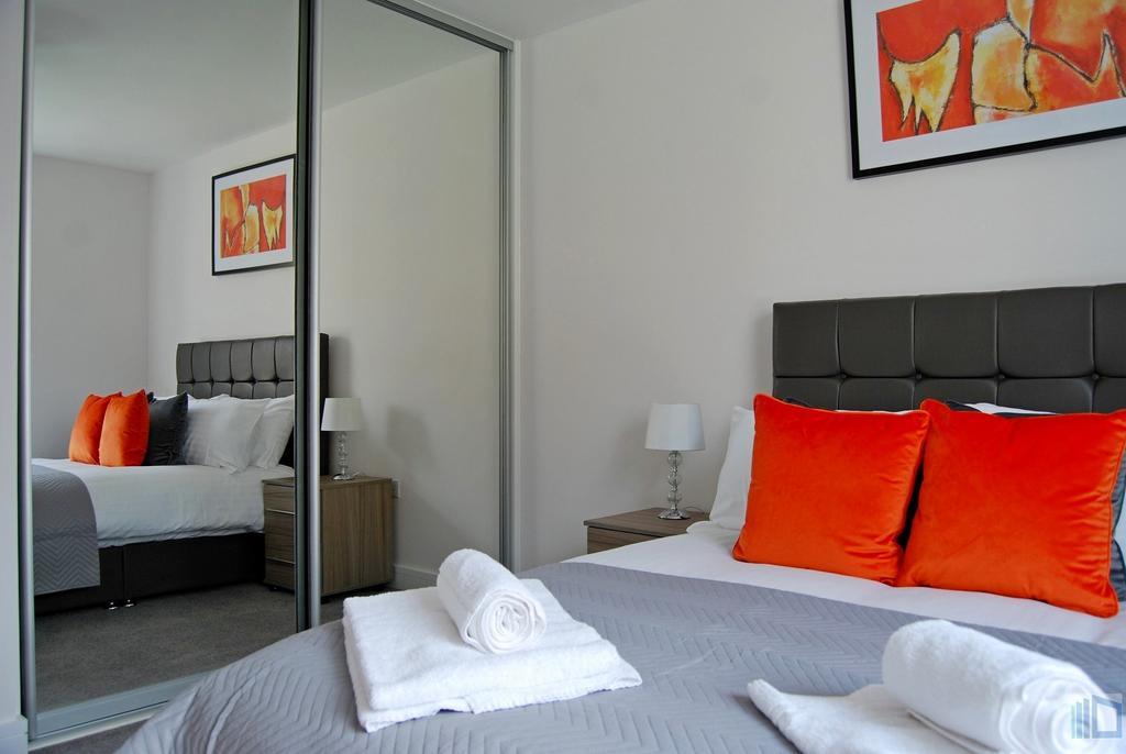 Nightingale House, Kennet Island Serviced By Ferndale Apartment *