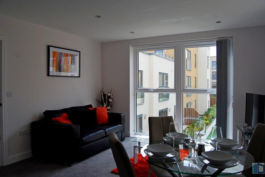 Nightingale House, Kennet Island Serviced By Ferndale Apartment Reading